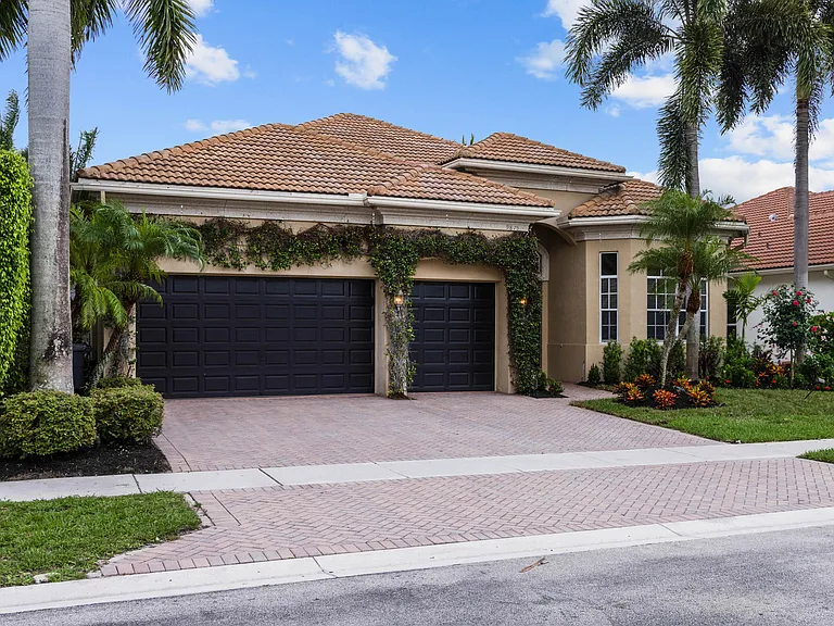 9875 Palma Vista Way — Photo 32