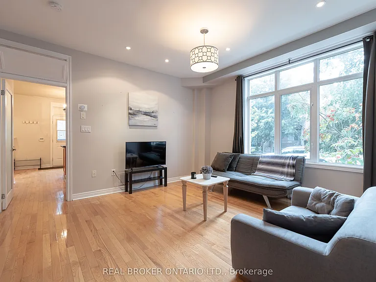 179 Hanson St #MAIN — Photo 4