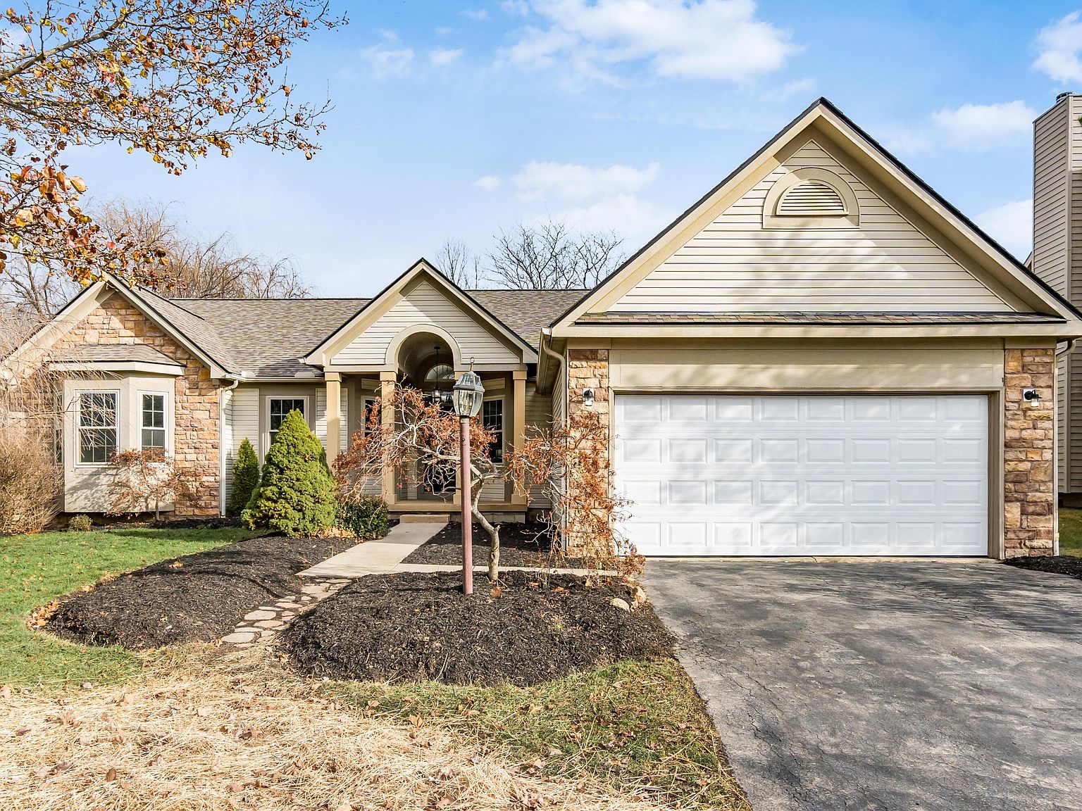 7633 Tree Lake Blvd, Powell, OH 43065 Zillow
