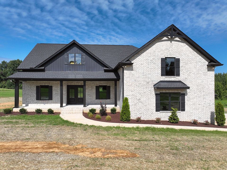 1st image of 557 Fairfield Rd