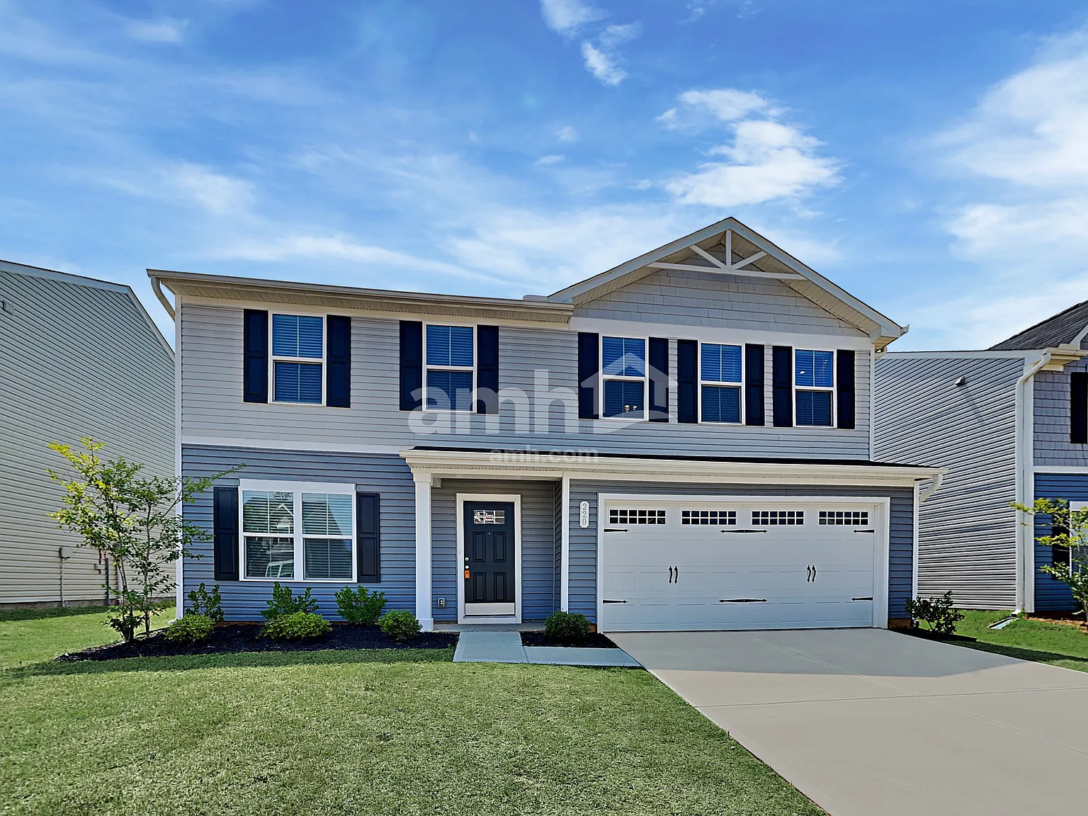 4 bed, 2.5 bath, 1800 sqft, $2,255 — Photo 1