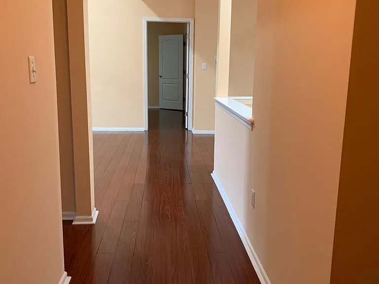 1135 Staats Ct — Photo 5