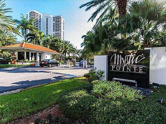 2nd image of 3530 Mystic Pointe Dr APT 500