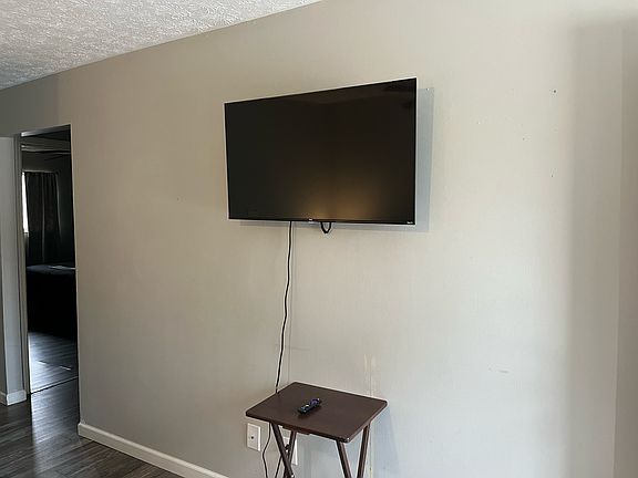 4th image of 438 Ashby Dr #438