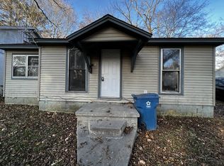 712 S Lexington St, Trenton, TN 38382