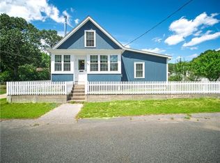 45 Phillips St, Woonsocket, RI 02895
