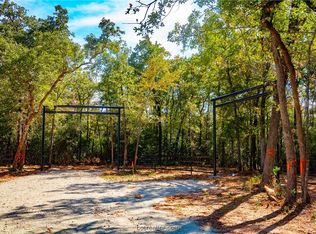 5115 N State Highway 6, Hearne, TX 77859