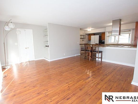 3rd image of 6501 Franklin St