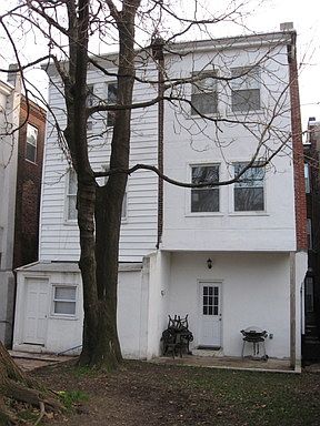 2nd image of 4429 Chestnut St Unit 3