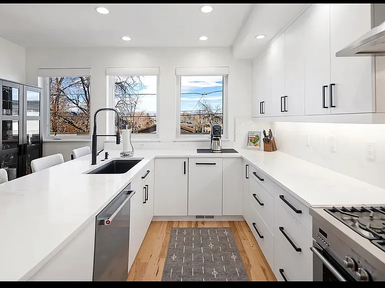 2543 S Sherman St — Photo 3