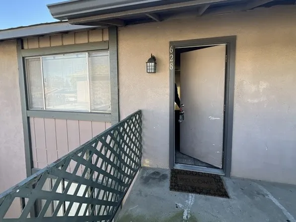 628 S Dayton St, Tulare, CA 93274