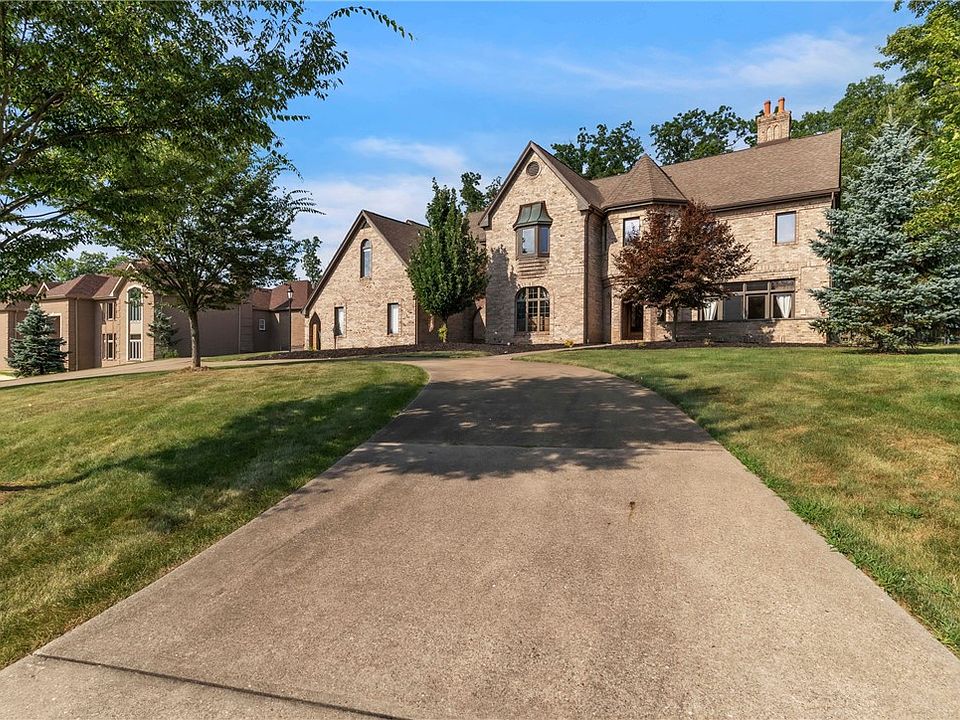 1st image of 2167 S Villa Dr