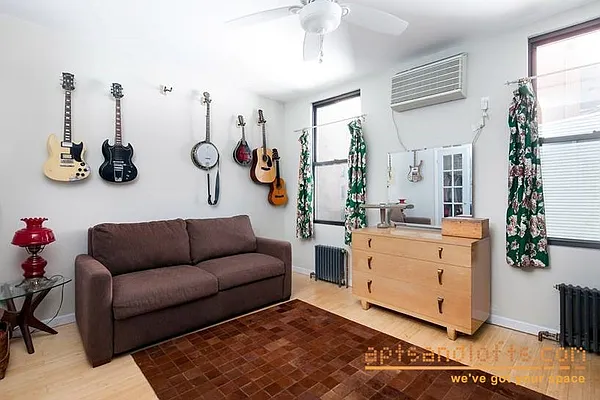 Rented by aptsandlofts.com | media 3