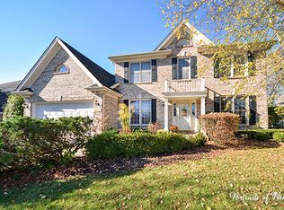 2660 Sandpiper Trl, West Chicago, IL