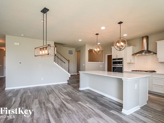 4th image of 9343 Cobble Ct