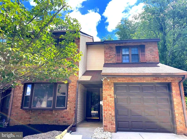 59 Lafayette Ln, Cherry Hill, NJ 08003