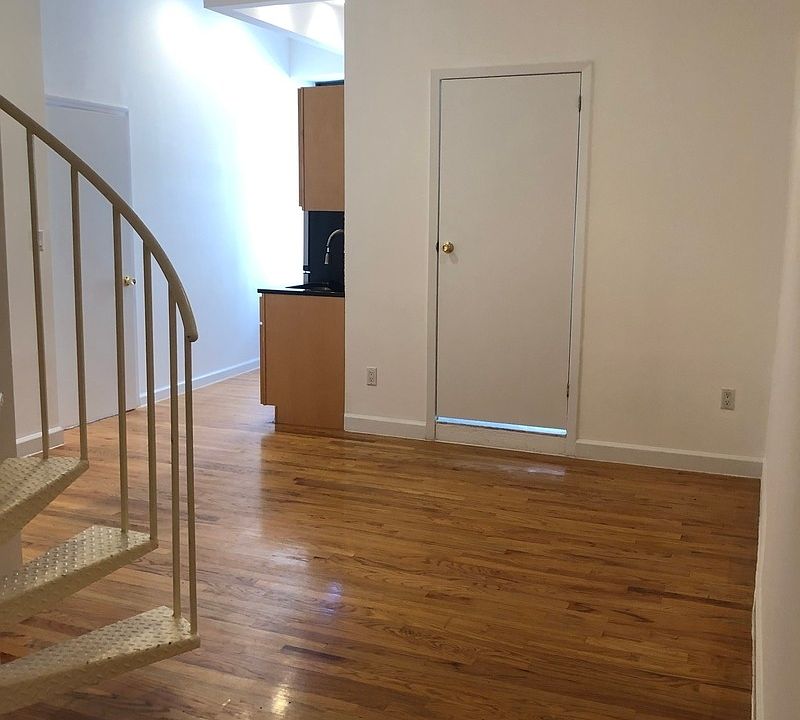 1st image of 176 Elizabeth St APT 5