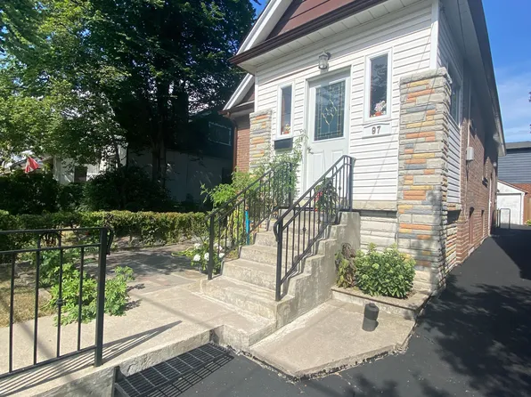 97 Oak Park Ave, Toronto, ON M4C 4M6