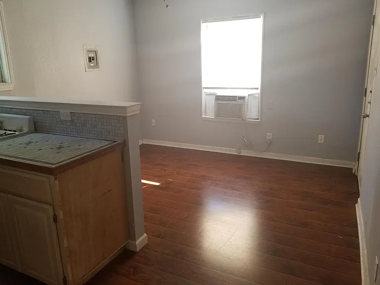 451 Eleanor Ave #4 — Photo 5