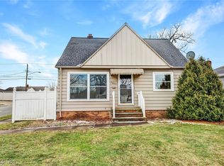 2803 Stanfield Dr, Parma, OH