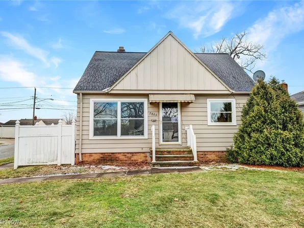 2803 Stanfield Dr, Parma, OH 44134