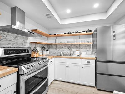 1418 Collins Ave APT 302, Miami Beach, FL, 33139