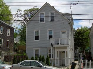 72 Layton Ave, Staten Island, NY 10301