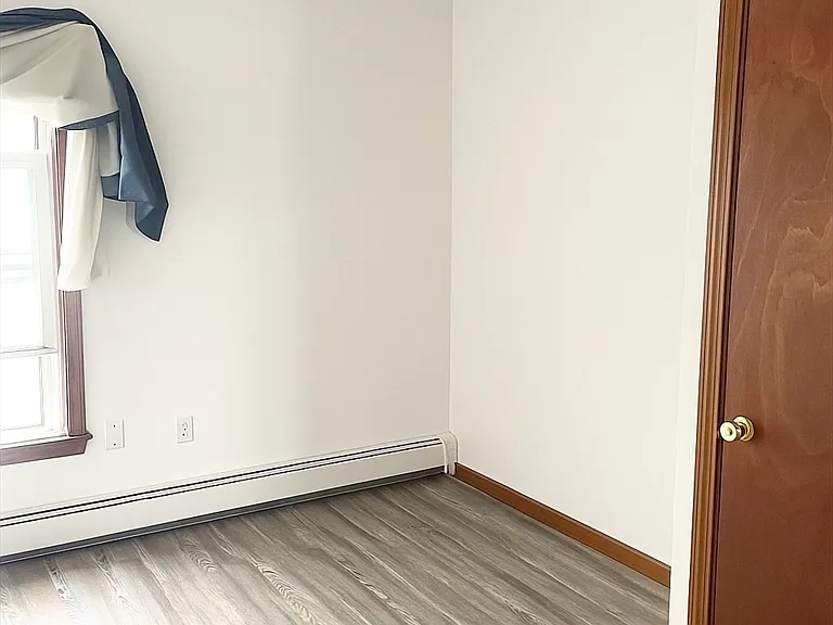 345 Park Ave #3R — Photo 4