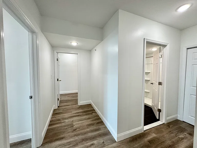 4077 Lancaster Ave #311-R — Photo 22