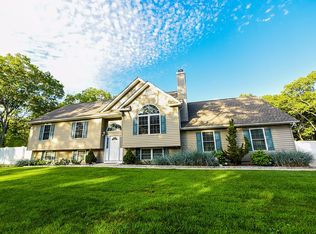 43C Old Riverhead Rd #C, Hampton Bays, NY 11946