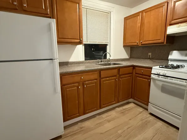 62 Trenton St #3, Providence, RI 02906