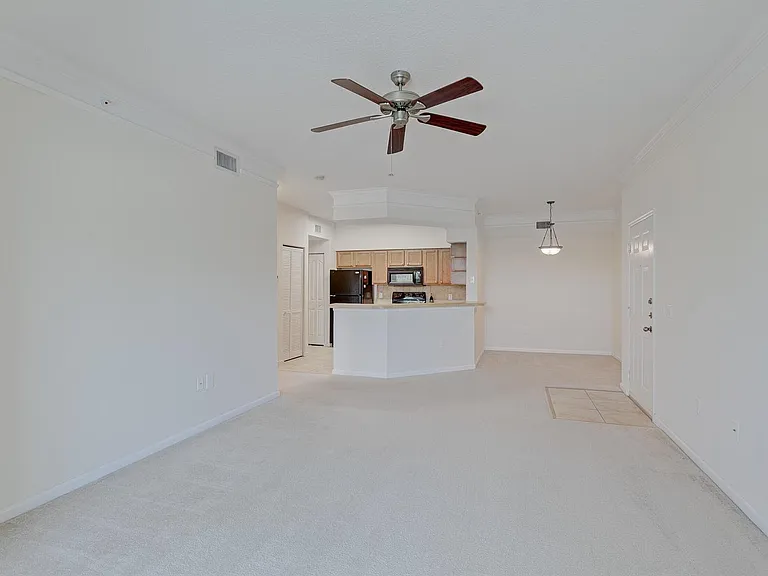 9303 Myrtlewood Cir W — Photo 4
