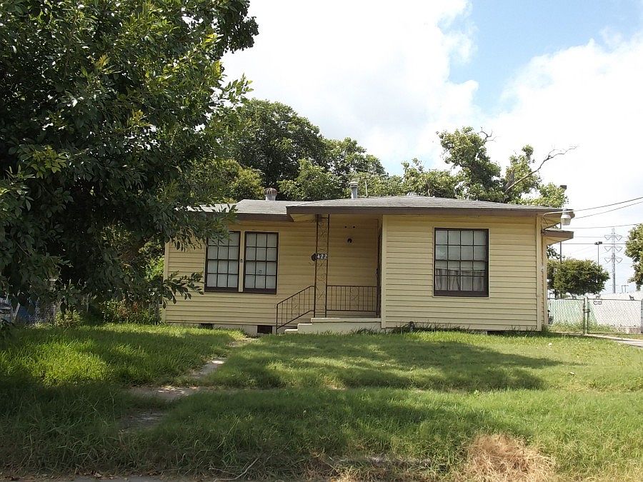 1st image of 422 W Dickson Ave