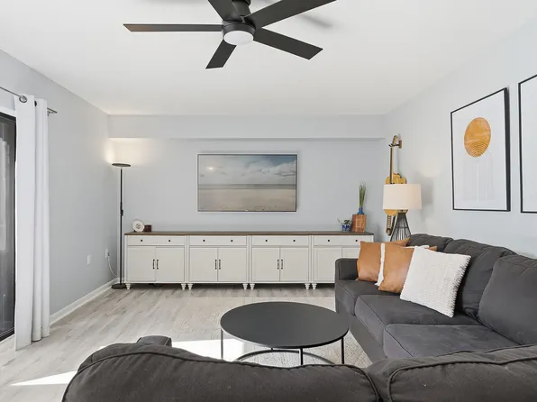 6818 68th Way, West Palm Beach, FL 33409