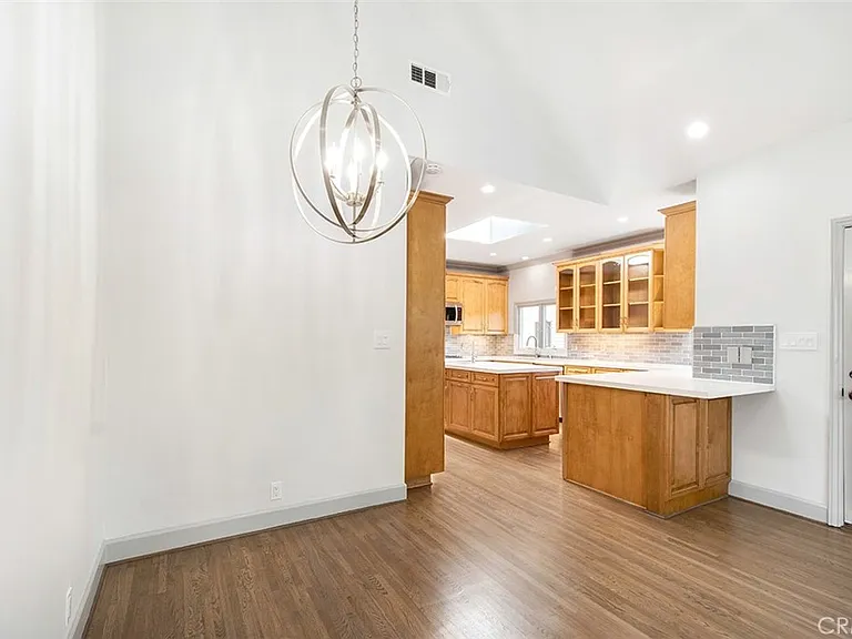 8848 Ashcroft Ave — Photo 25