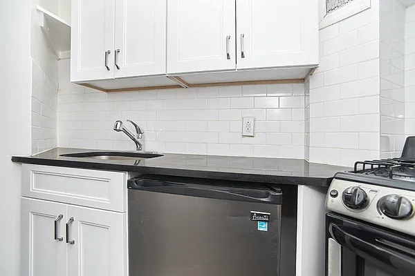 Rented by Living New York | media 48