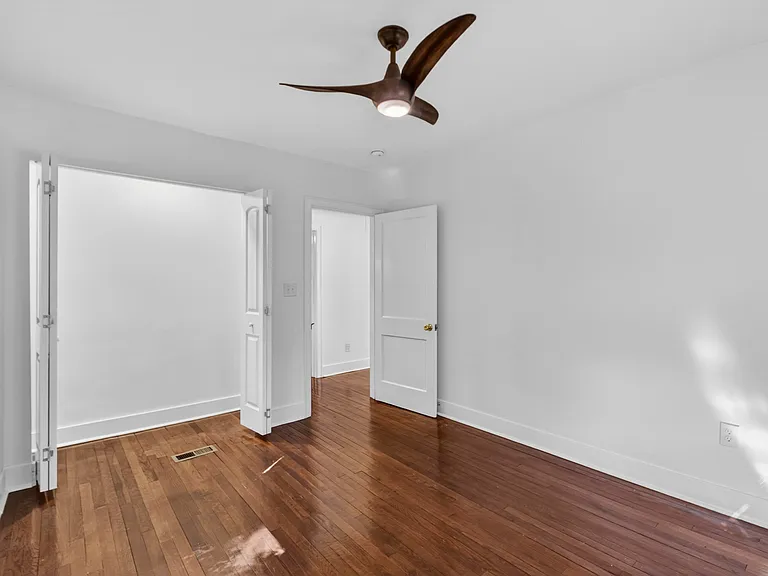 1 Colleton Dr — Photo 17
