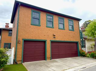 1136 Taraya Ter #B, Hercules, CA 94547