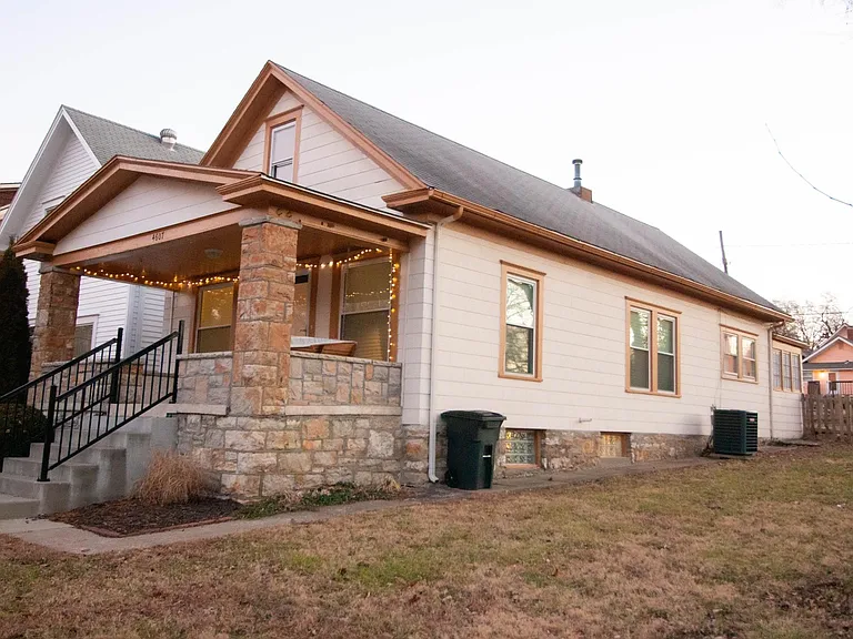 4607 Cambridge St — Photo 6