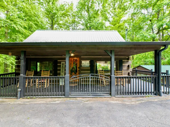 2157 E View Dr, Sevierville, TN 37876