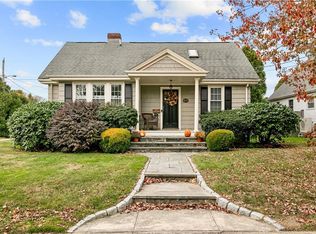 123 Carroll Ave, Newport, RI 02840