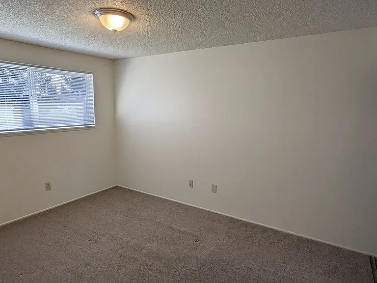 7815 NE 117th Ave — Photo 75
