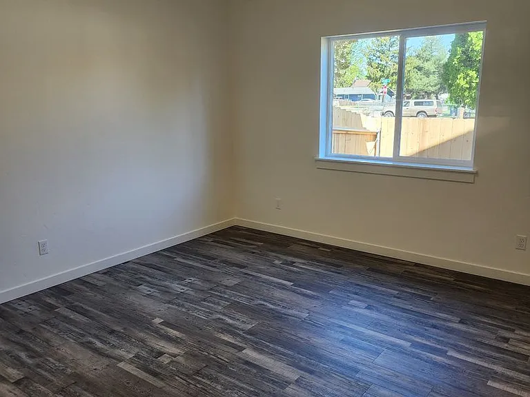 2709 College Ave #101 & 102 — Photo 6
