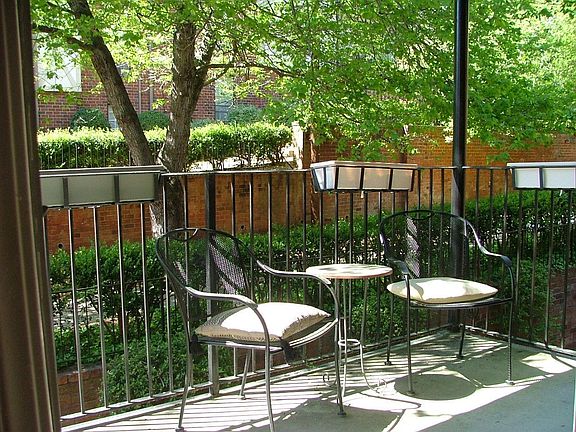 Park-like setting for coffee or to cap off the evening