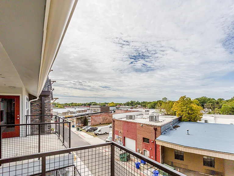 1050 Spencer St #33 — Photo 14