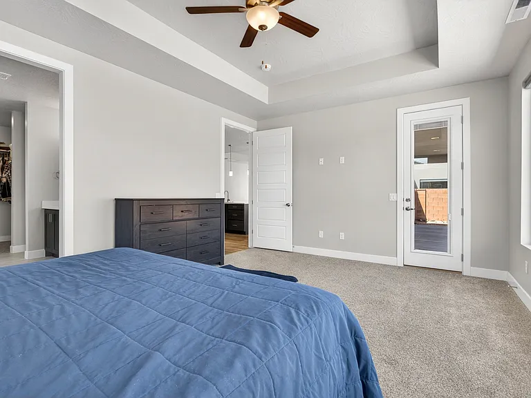 1478 W 540 N — Photo 18