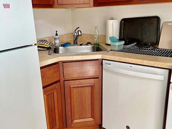 4th image of 1916 N Lincoln Park W APT 4N
