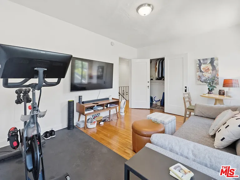 934 N Harper Ave — Photo 13