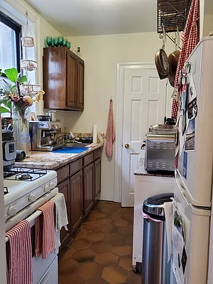 Rented by Frank Valvo Real Estate | media 22