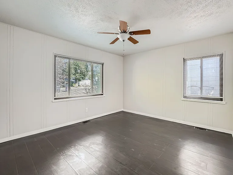 2865 S Fairfax St — Photo 8